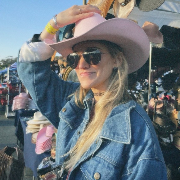 LIKE THIS TO BE NOTIFIED WHEN I GO LIVE!!๐โฎ๏ธ๐๐๏ธ๐ฆ - Picture 8 of 14